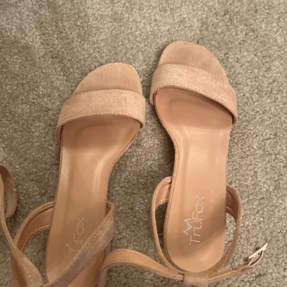 TruFox woman’s heels - Picture 4 of 5
